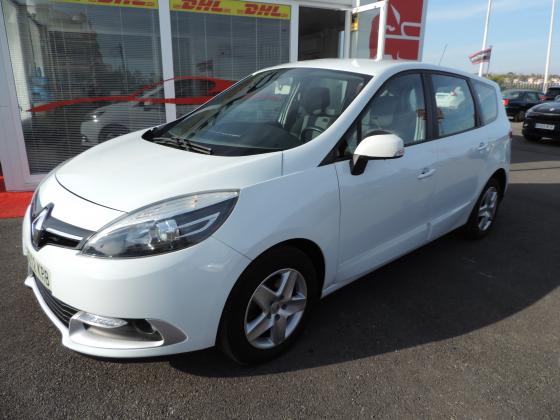 Renault - Scenic MPV 5 Seater  Diesel